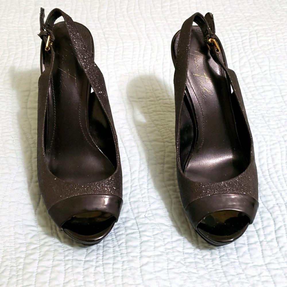 MARC FISHER Sling-back Peep-Toe Black Pumps in GREAT Condition